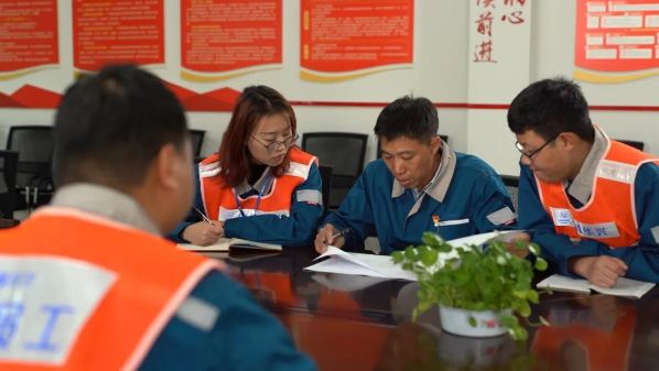 全国劳动模范陈晓兵以初心践匠心浇好每一方核电混凝土